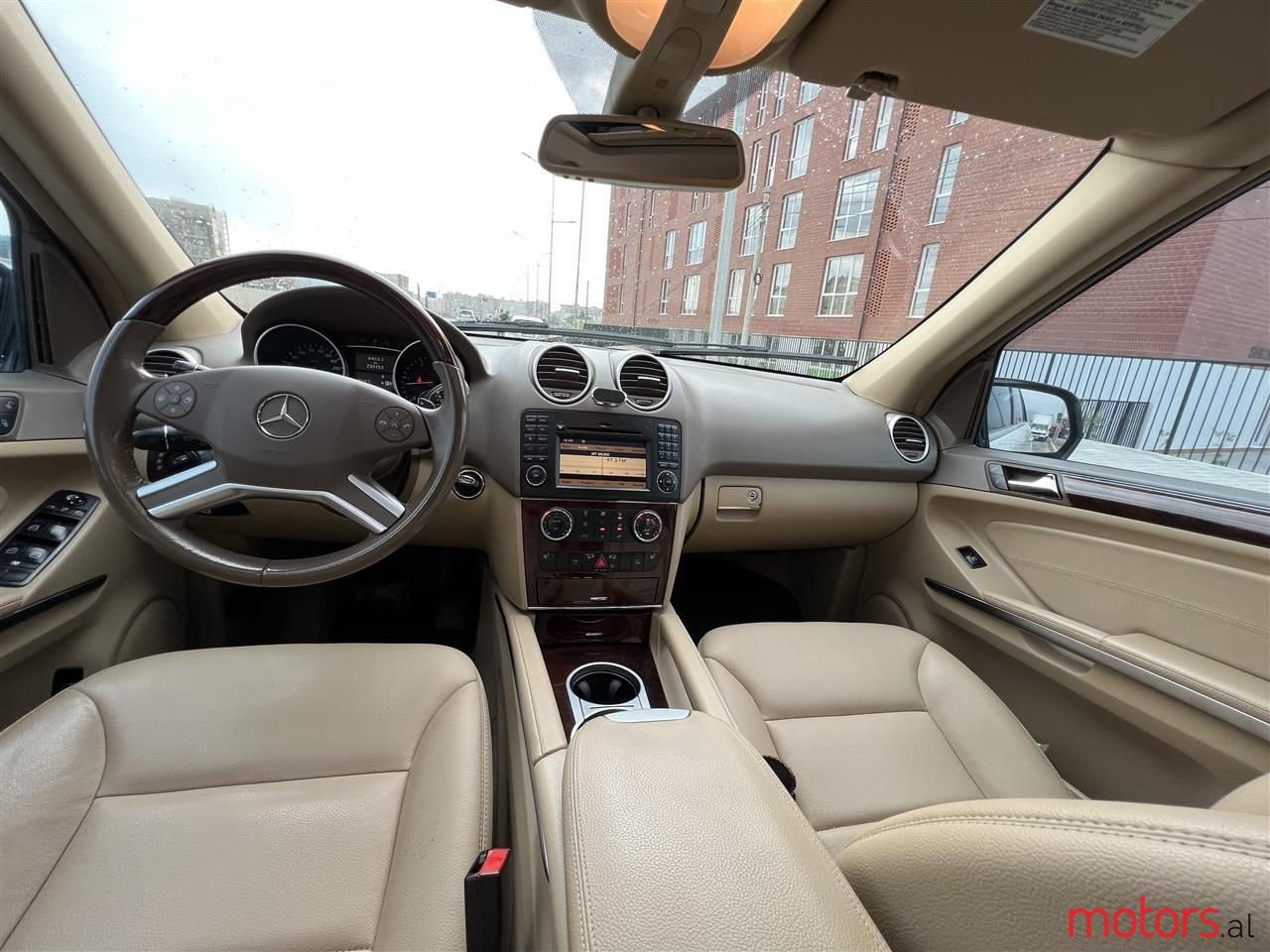 2010' Mercedes-Benz ML 320 photo #4