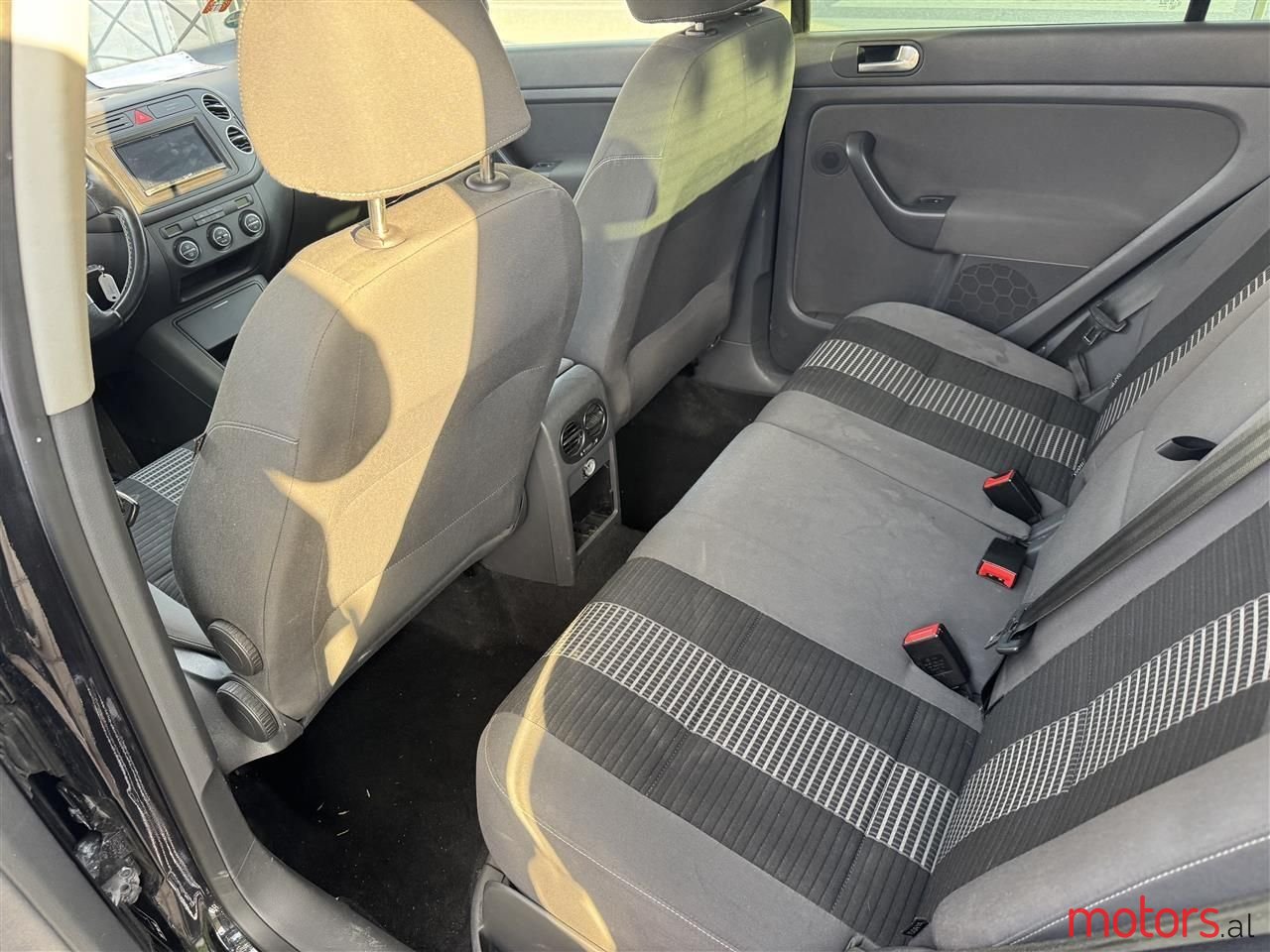 2008' Volkswagen Golf Plus photo #5