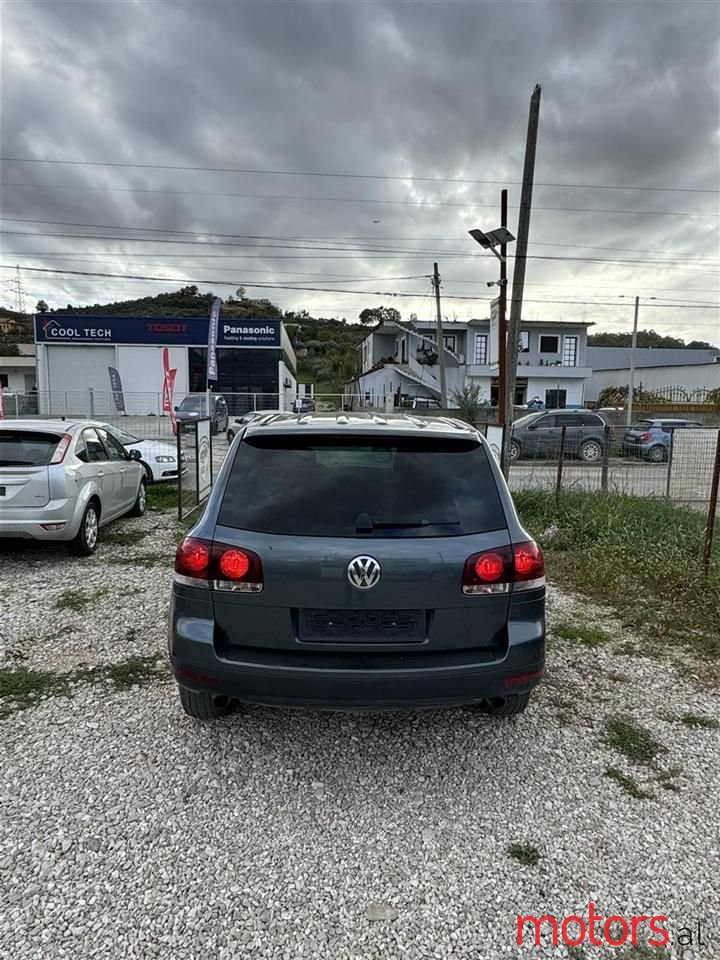 2007' Volkswagen Touareg photo #4