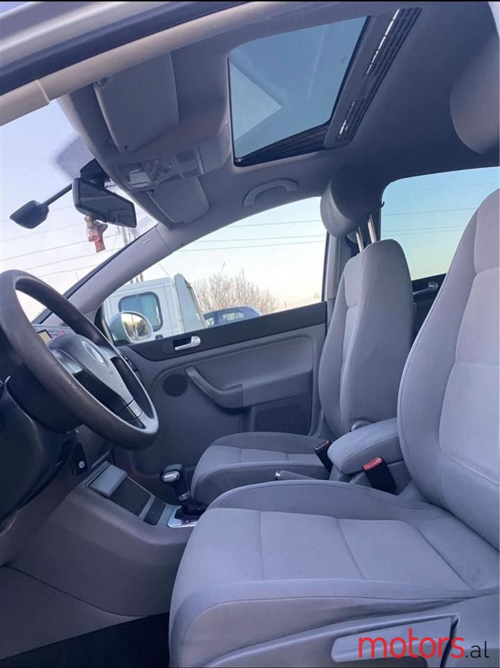 2005' Volkswagen Golf Plus photo #3