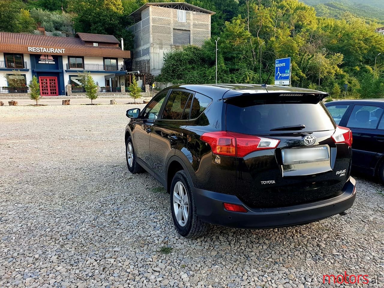2014' Toyota RAV4 photo #1