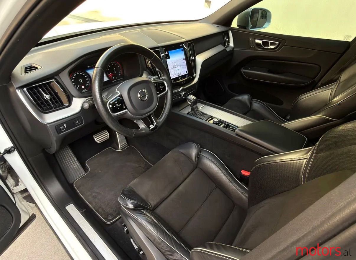 2019' Volvo Xc 60 photo #5