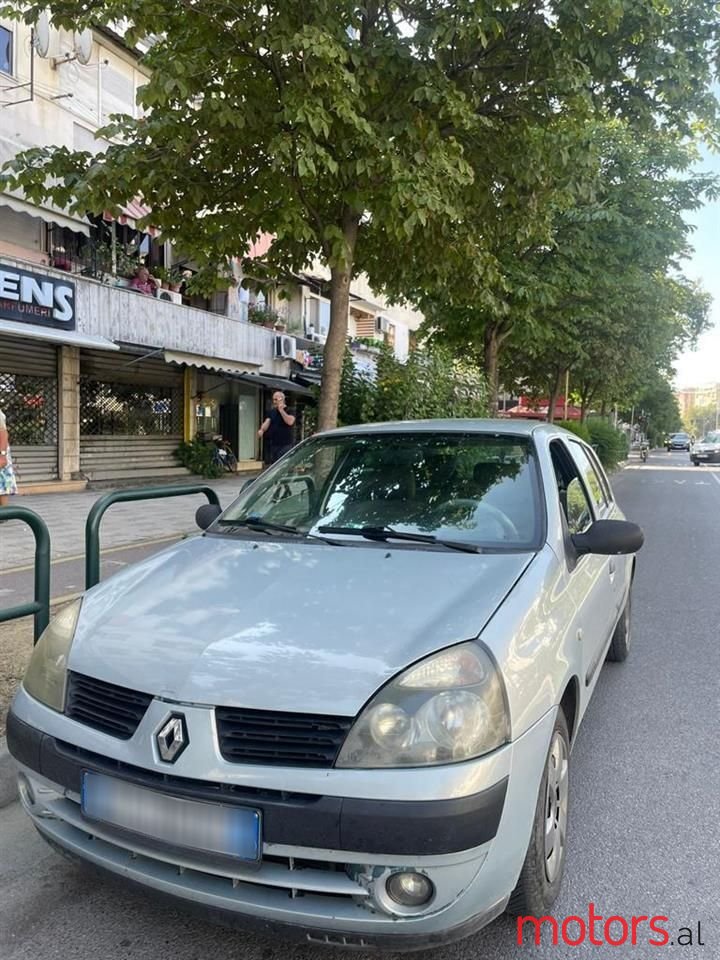 2005' Renault Clio photo #1