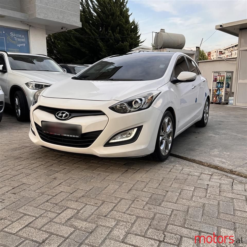 2012' Hyundai i30 photo #1