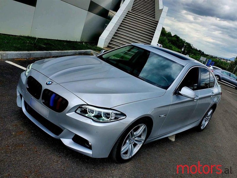 2010' BMW 528 photo #1