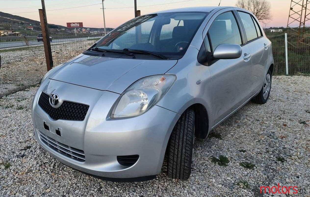 2007' Toyota Yaris photo #1