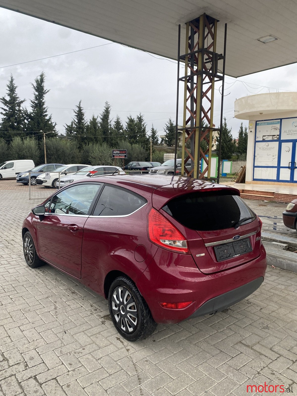 2010' Ford Fiesta photo #5