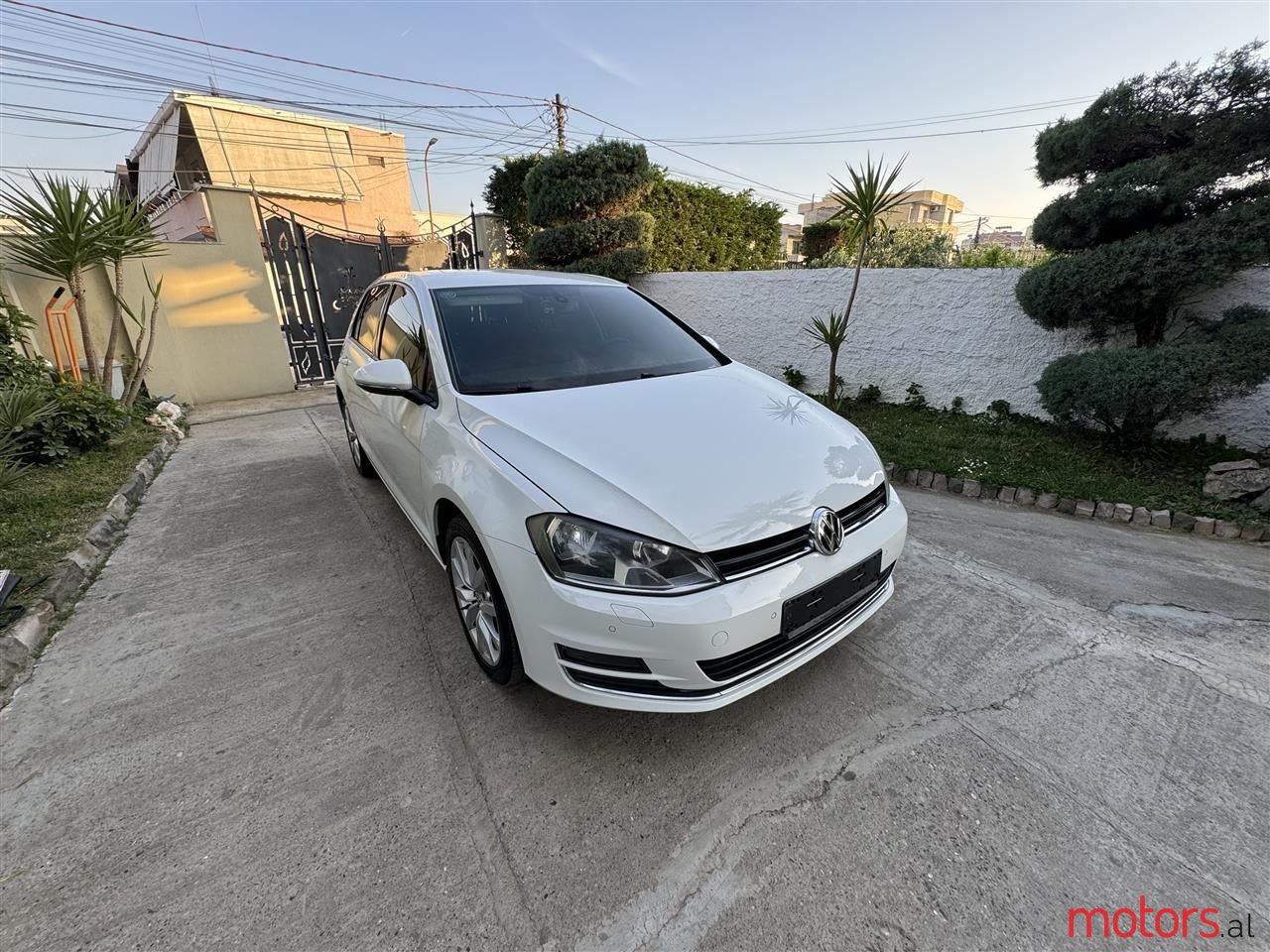 2013' Volkswagen Golf photo #3