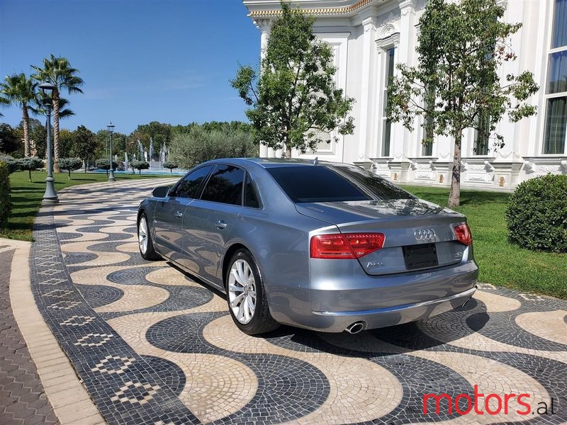 2011' Audi A8 photo #4