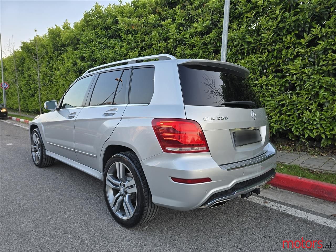 2014' Mercedes-Benz GLK 250 photo #3