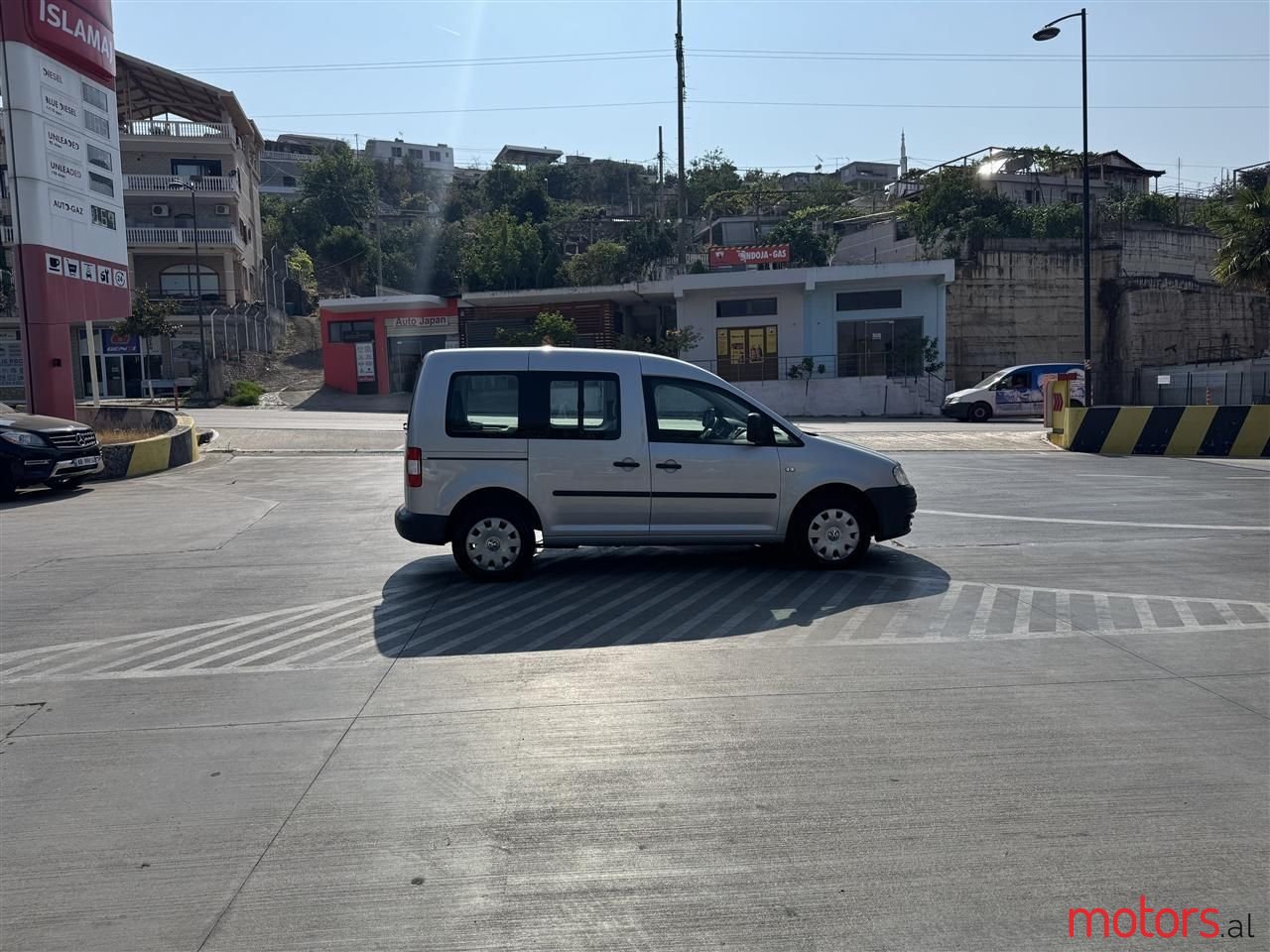 2007' Volkswagen Caddy photo #4