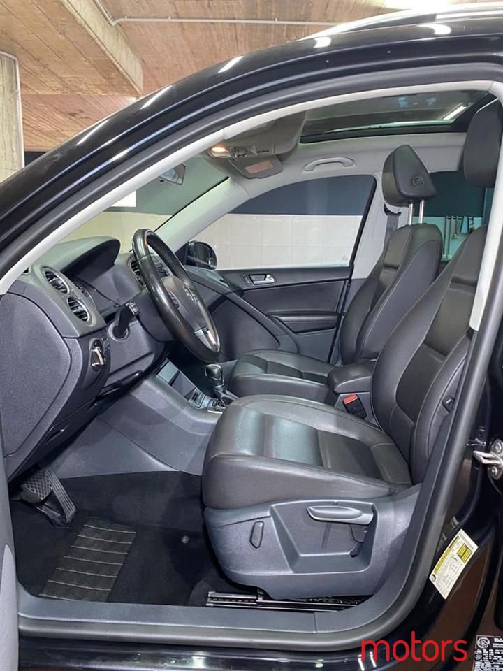 2013' Volkswagen Tiguan photo #5