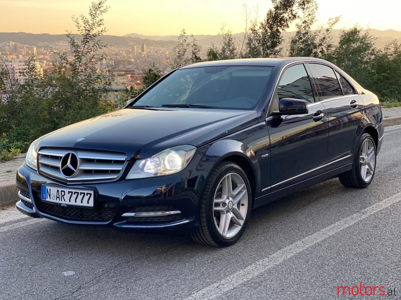 2012' Mercedes-Benz C 250 photo #2