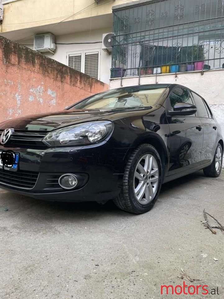 2010' Volkswagen Golf photo #3