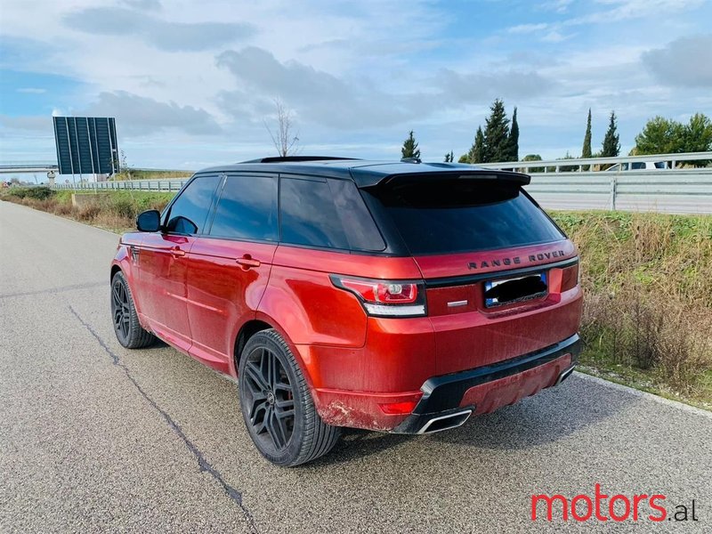 2015' Land Rover Range Rover Sport photo #2