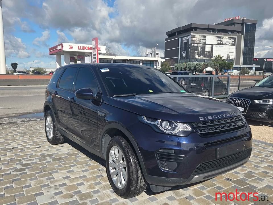 2016' Land Rover Discovery Sport photo #2