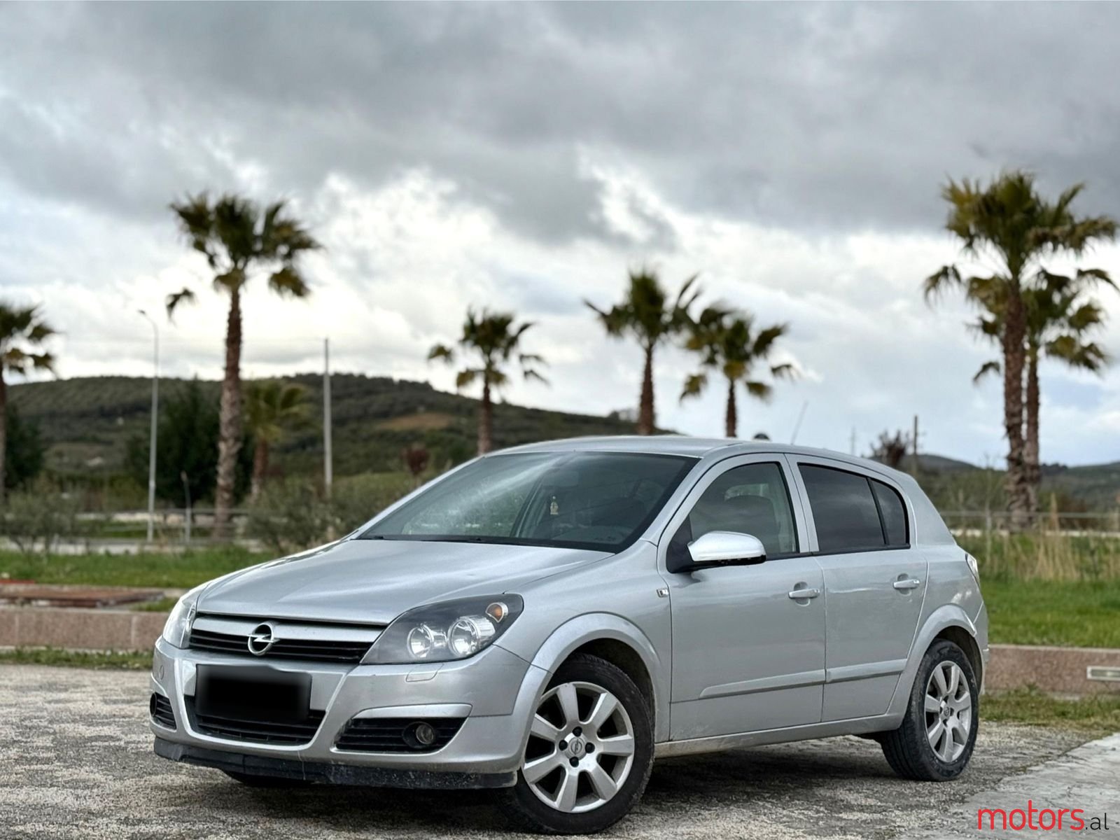 2007' Opel Astra photo #1
