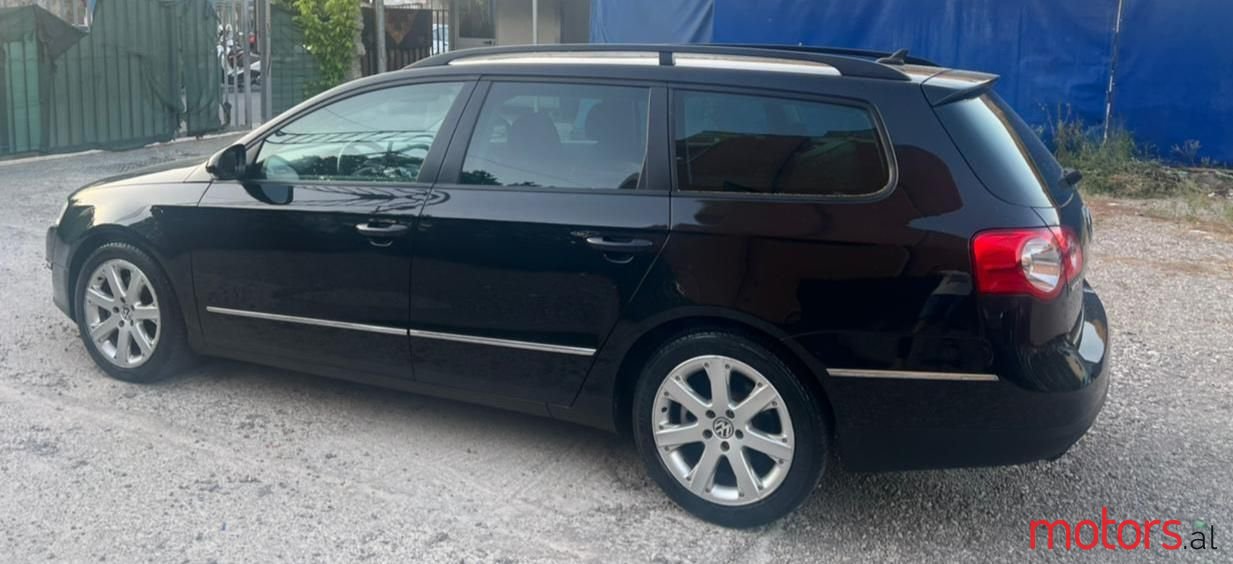 2007' Volkswagen Passat photo #5