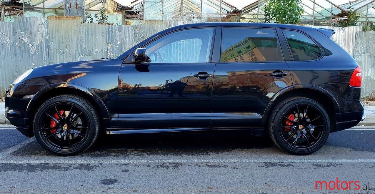 2009' Porsche Cayenne photo #1