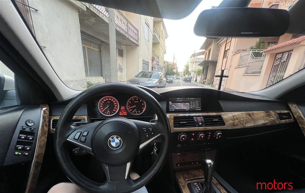 2006' BMW 525 photo #4