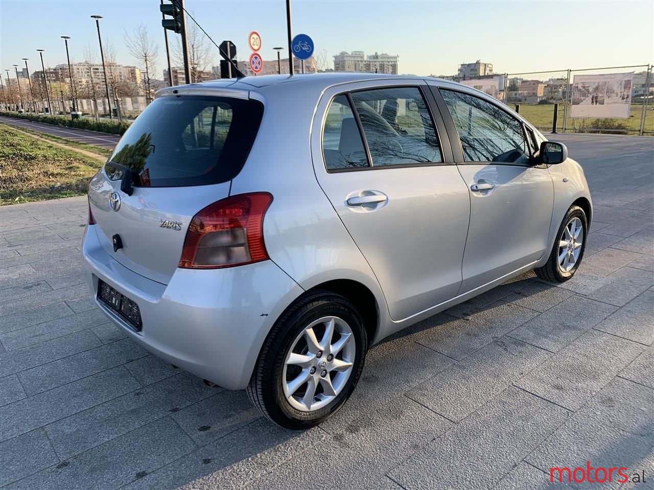 2007' Toyota Yaris photo #5