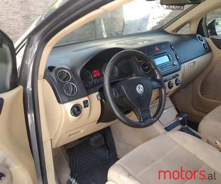 2005' Volkswagen Golf Plus photo #6