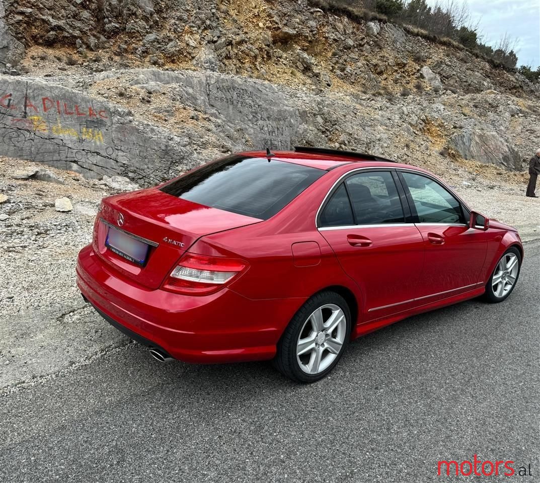 2010' Mercedes-Benz C 300 photo #2