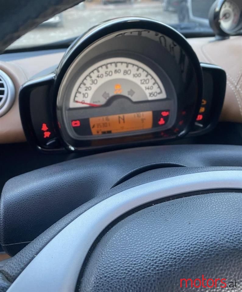 2011' Smart photo #2