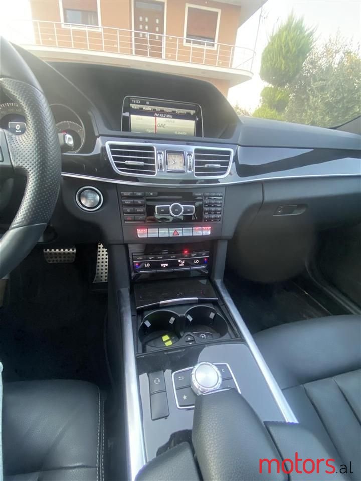 2014' Mercedes-Benz E 250 photo #6