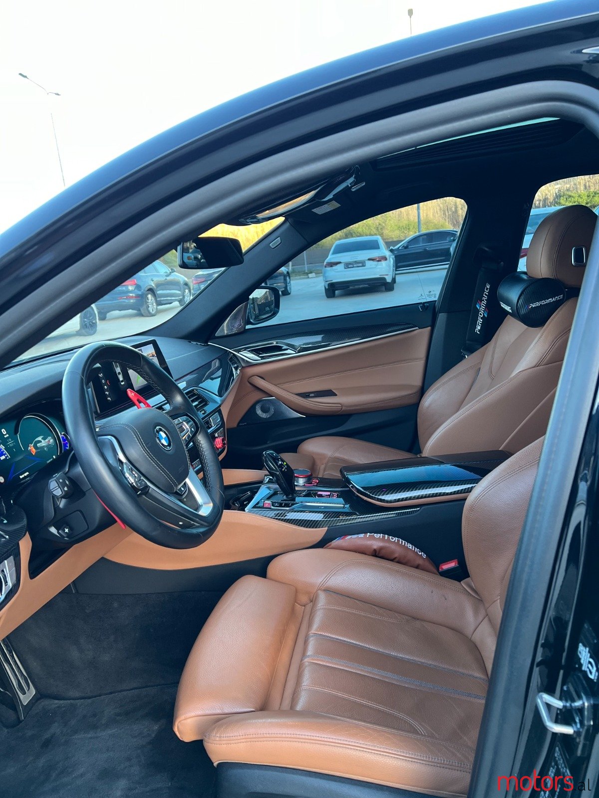 2019' BMW 520 photo #5