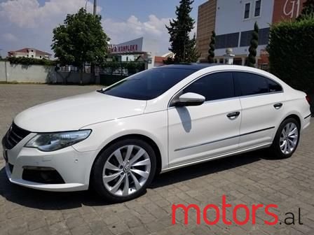 2010' Volkswagen Passat photo #3