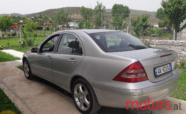 2001' Mercedes-Benz C-Class photo #1