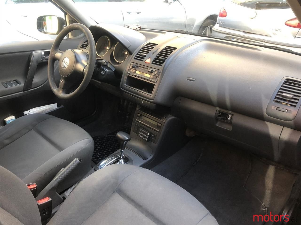 2000' Volkswagen Polo photo #2