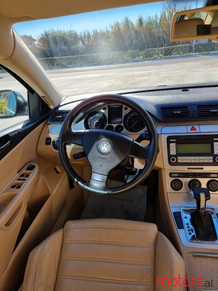 2007' Volkswagen Passat photo #4