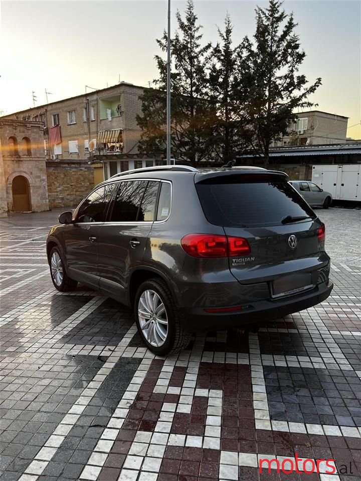 2013' Volkswagen Tiguan photo #4