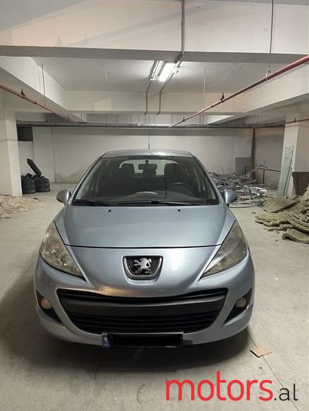 2010' Peugeot 207 photo #2
