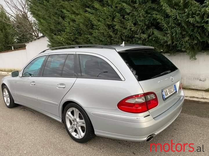 2008' Mercedes-Benz E 280 photo #2