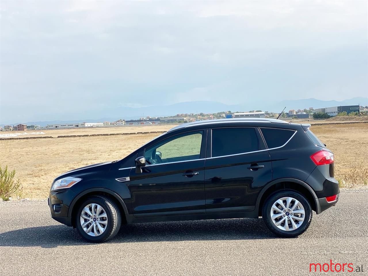 2011' Ford Kuga photo #6