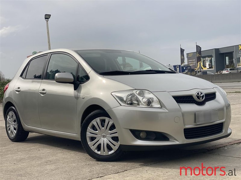 2008' Toyota Auris photo #5