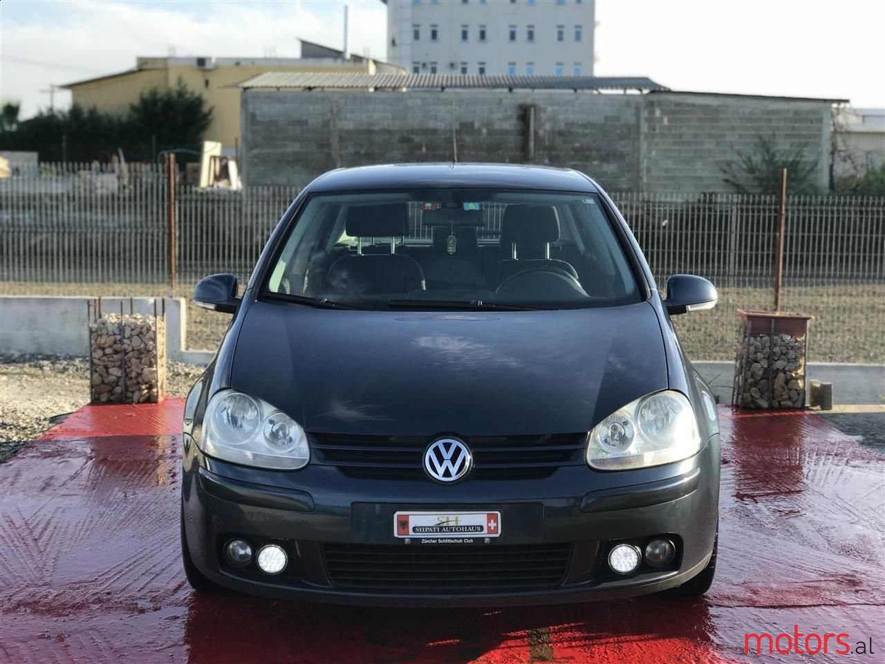 2005' Volkswagen Golf photo #6