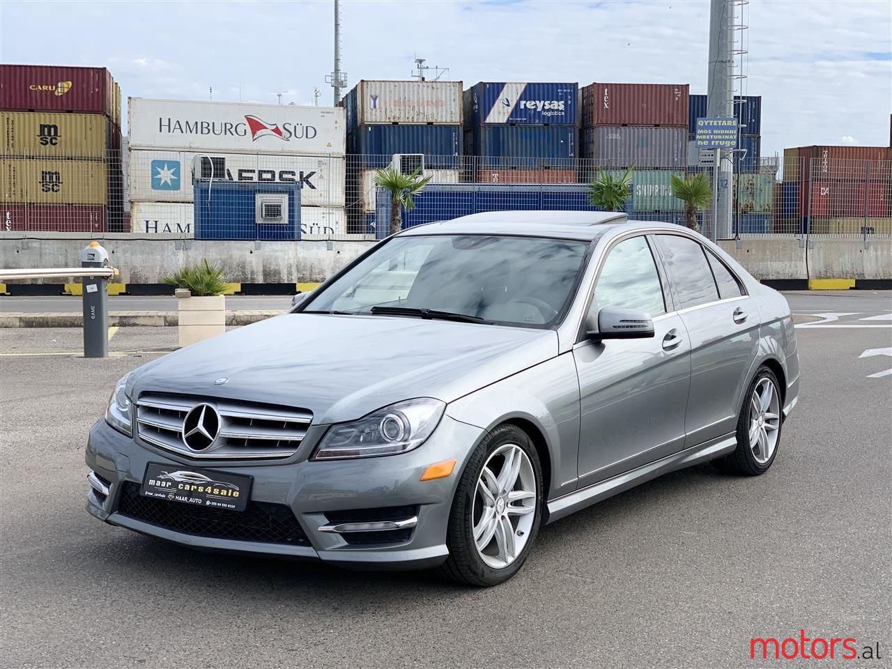 2012' Mercedes-Benz C 300 photo #1