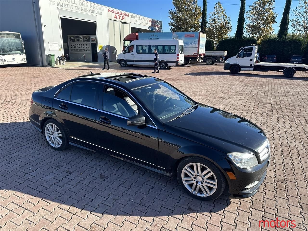 2011' Mercedes-Benz C 250 photo #1