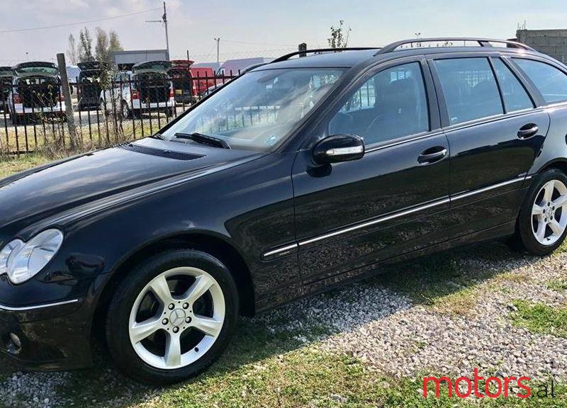 2006' Mercedes-Benz C 220 photo #1