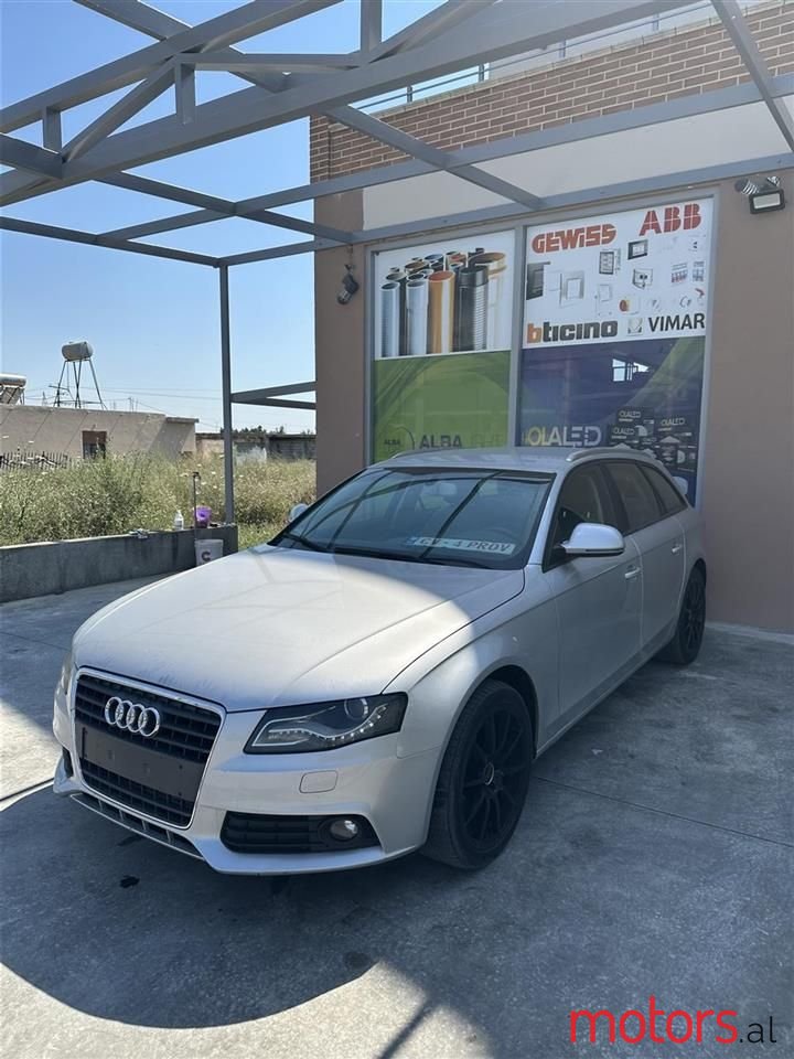 2010' Audi A4 photo #1