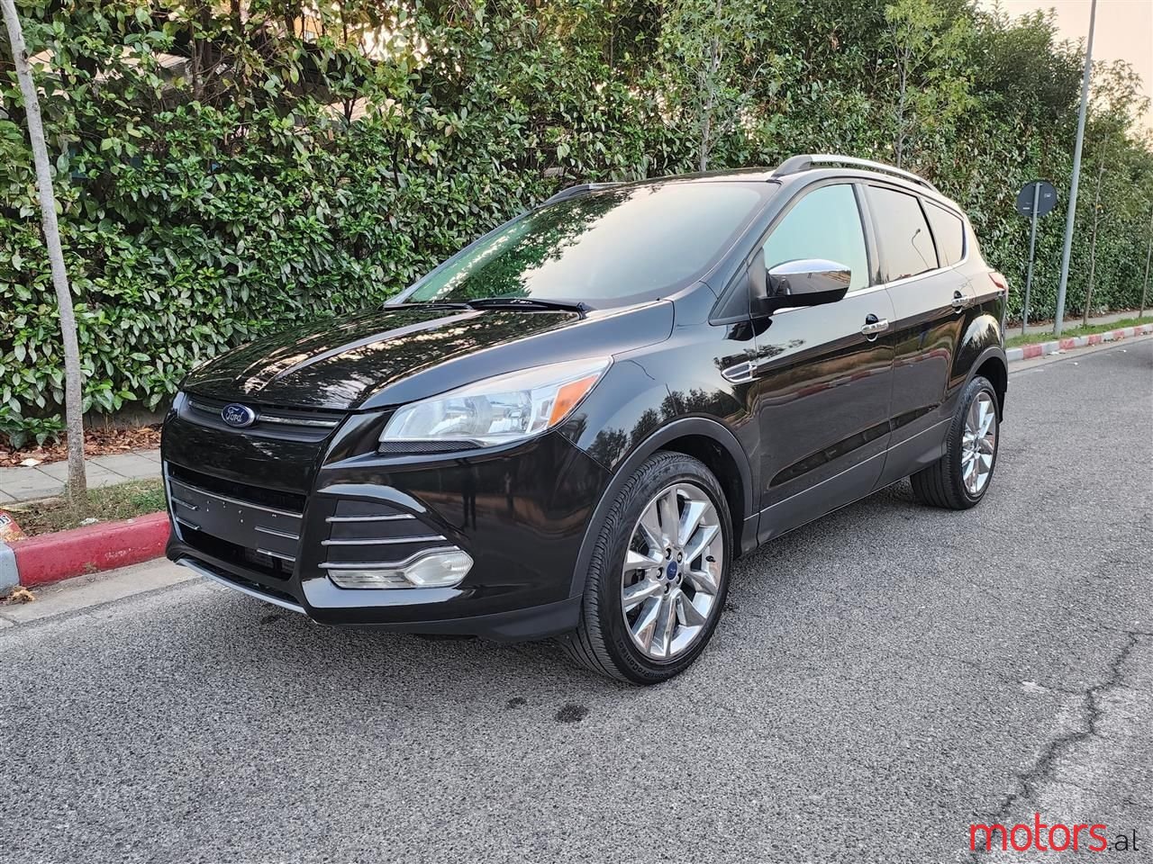 2014' Ford Kuga photo #2