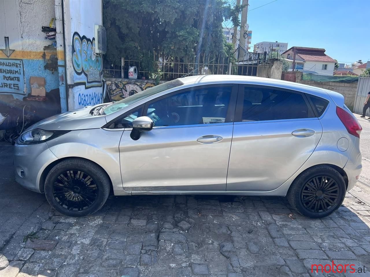 2010' Ford Fiesta photo #2