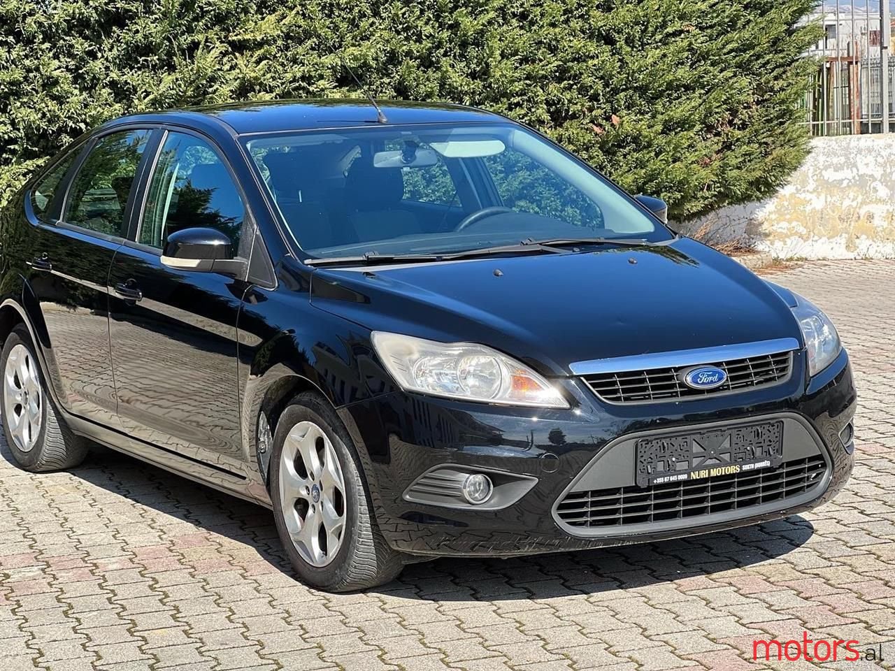 2009' Ford Focus photo #2