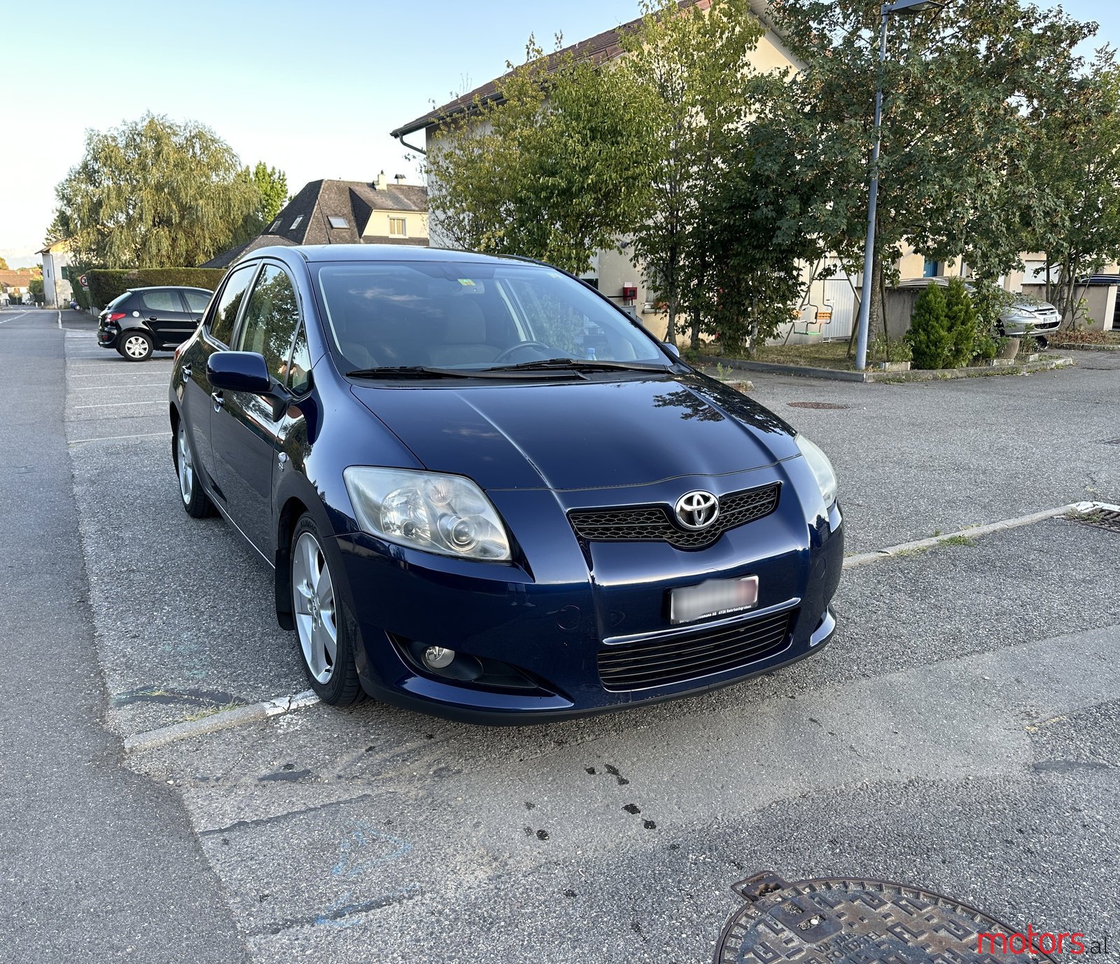 2007' Toyota Auris photo #2