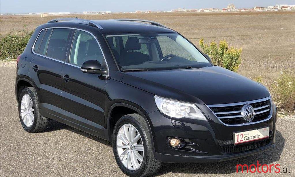 2009' Volkswagen Tiguan photo #1