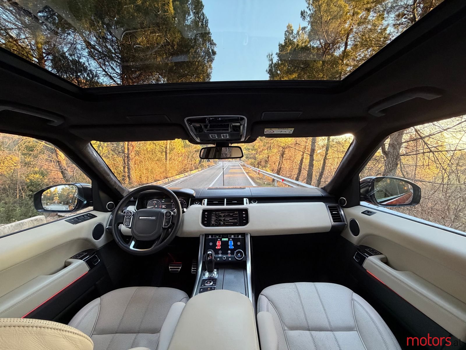 2014' Land Rover Range Rover Sport photo #2